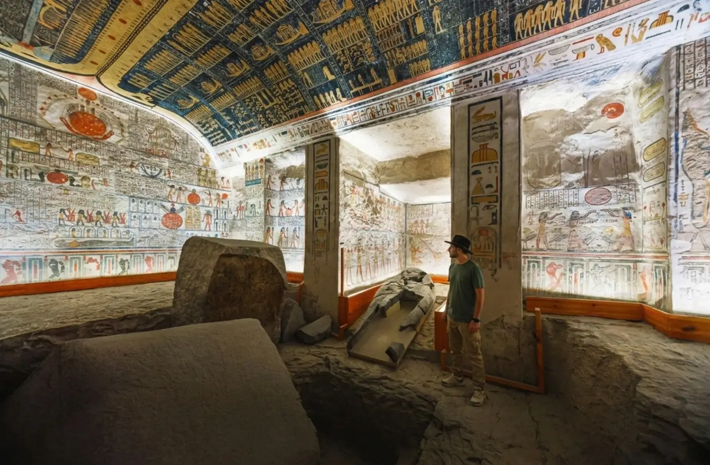 Tourist inside a tomb in the Valley of the Kings